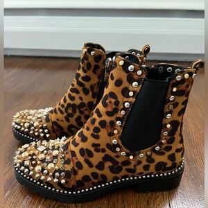 Leopard Faux Suede Ankle Boots, size 6